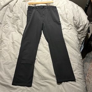 TAYLRD Chinos